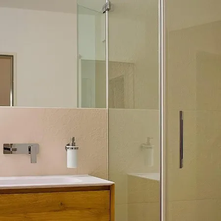 Seehof Seehof 213 * 塞巴特黑灵斯多夫